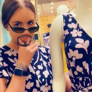 Meet your Posher, Lisa